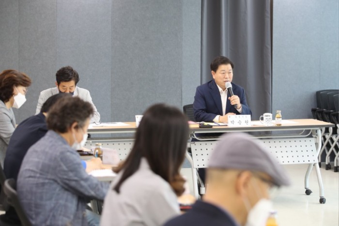 (광명1-3) 광명시는 5월 8일 광명시교육협력지원센터에서 ‘2020년 제1차 교육협력지원센터 운영위원회’ 회의를 개최했다..JPG